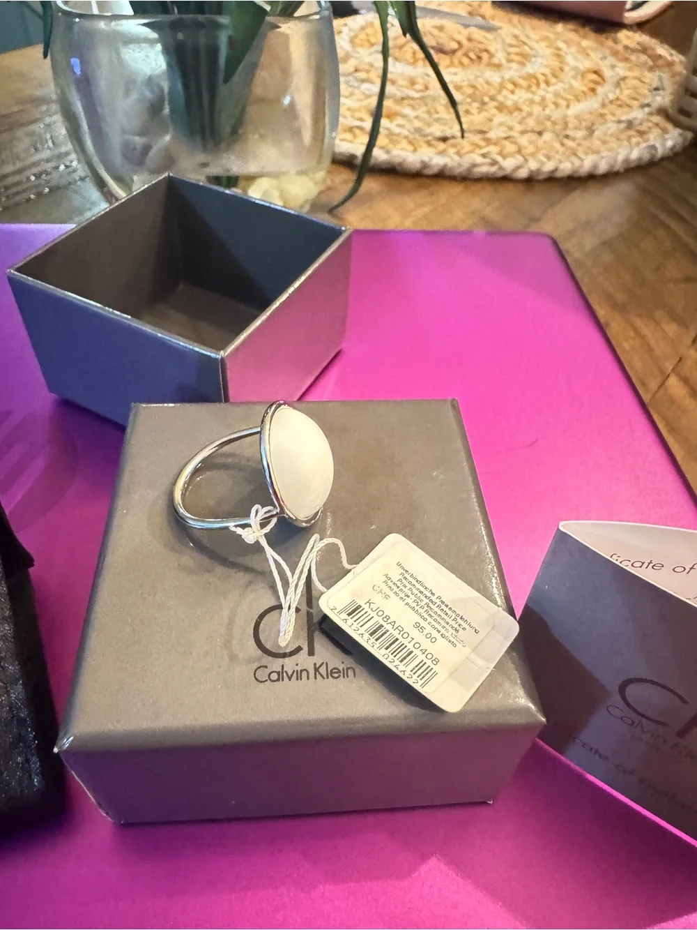 Calvin Klein sz8  Silver-Tone Ring with White Dome